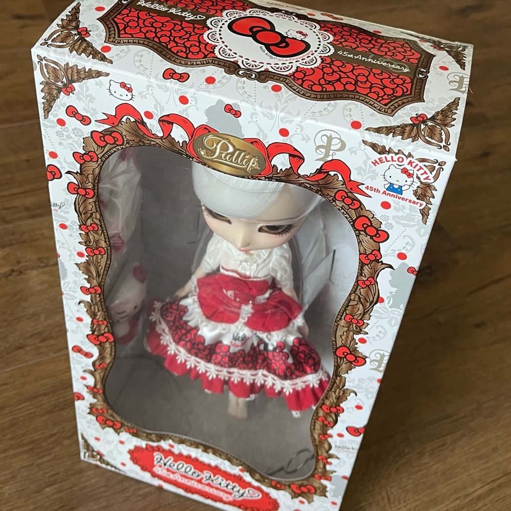 PULLIP (Sanrio)-RARE Limited Ed. Hello Kitty Doll - Picture 5 of 16